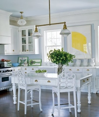 Aerin Lauder Hamptons Kitchen via Elle Decor