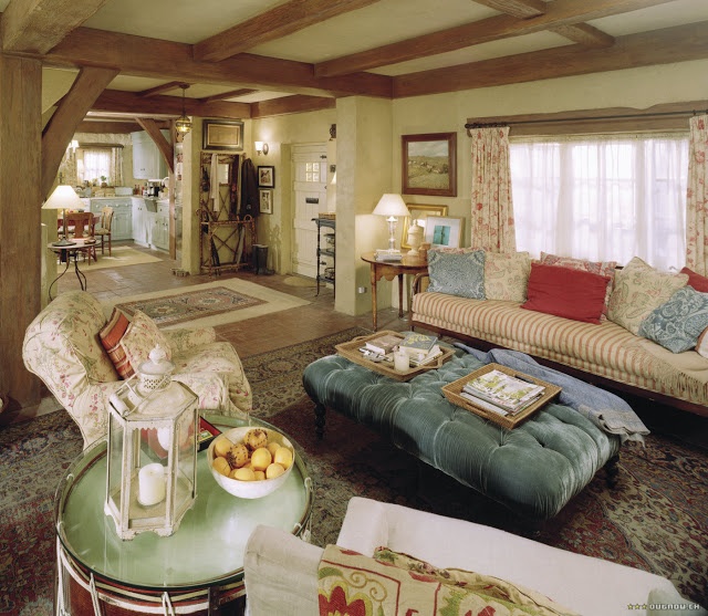 The Holiday Cottage Living Area via Modern Country Style