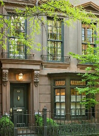 Gorgeous Townhome and door via Pinterest
