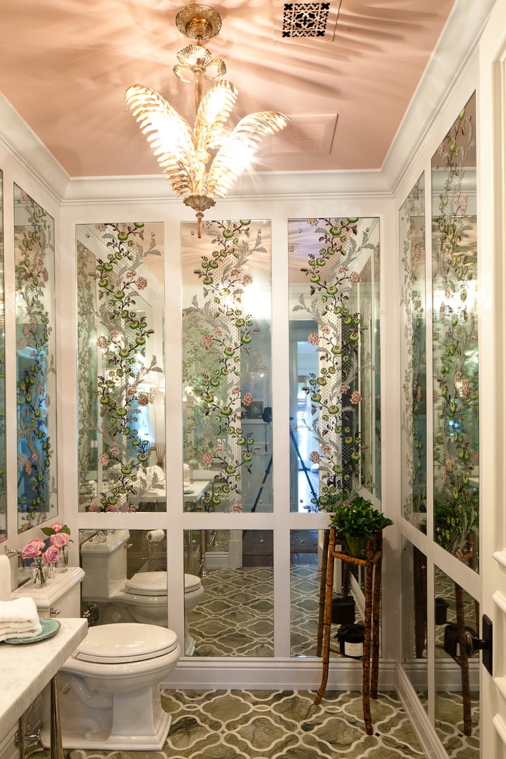 Mirrored Bathroom by Ruthie Sommers via Chinosierie chic