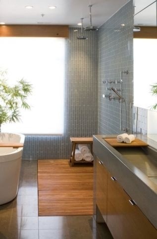 Zen open handicap bathroom via Houzz