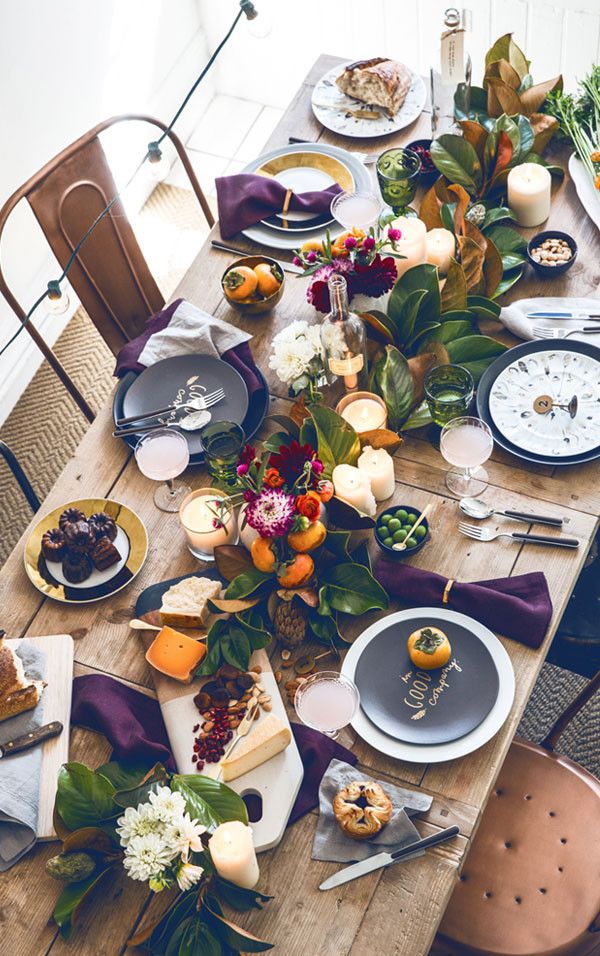A more modern Thanksgiving tablescape via Curbly