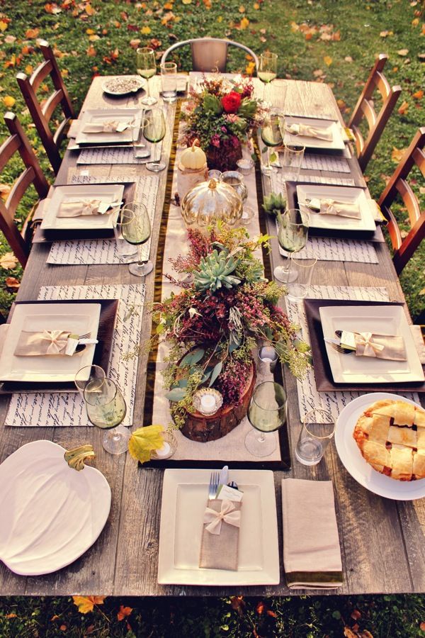 Outdoor Thanksgiving tablescape via The Sweet Occasion