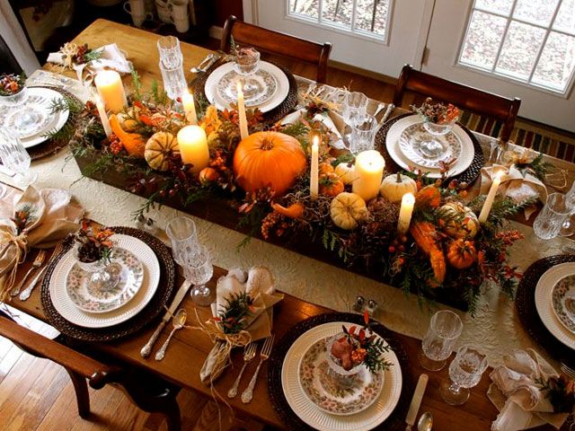 Thanksgiving tablescape via Country Living