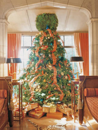 Mary McDonald Christmas Tree via Veranda