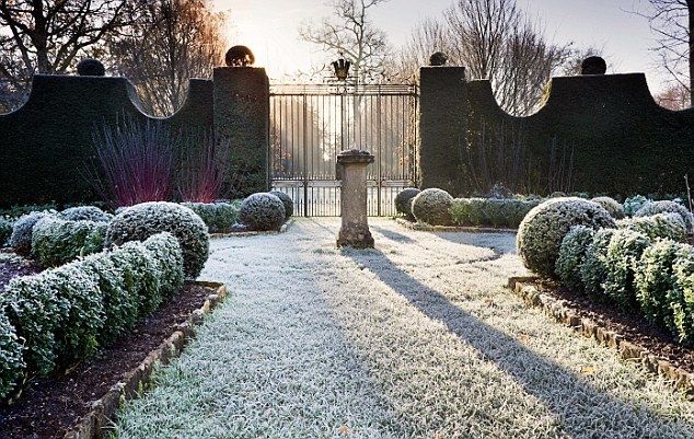 Prince Charles Highgrove Garden via Daily Mail