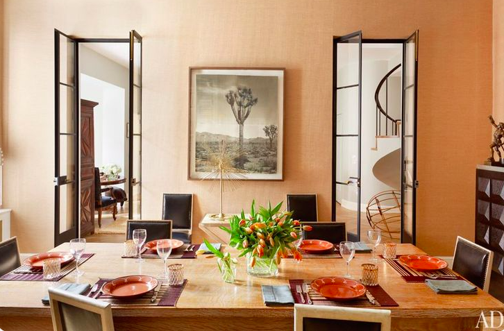 A hint of orange walls in the anhattan home of Nate Berkus