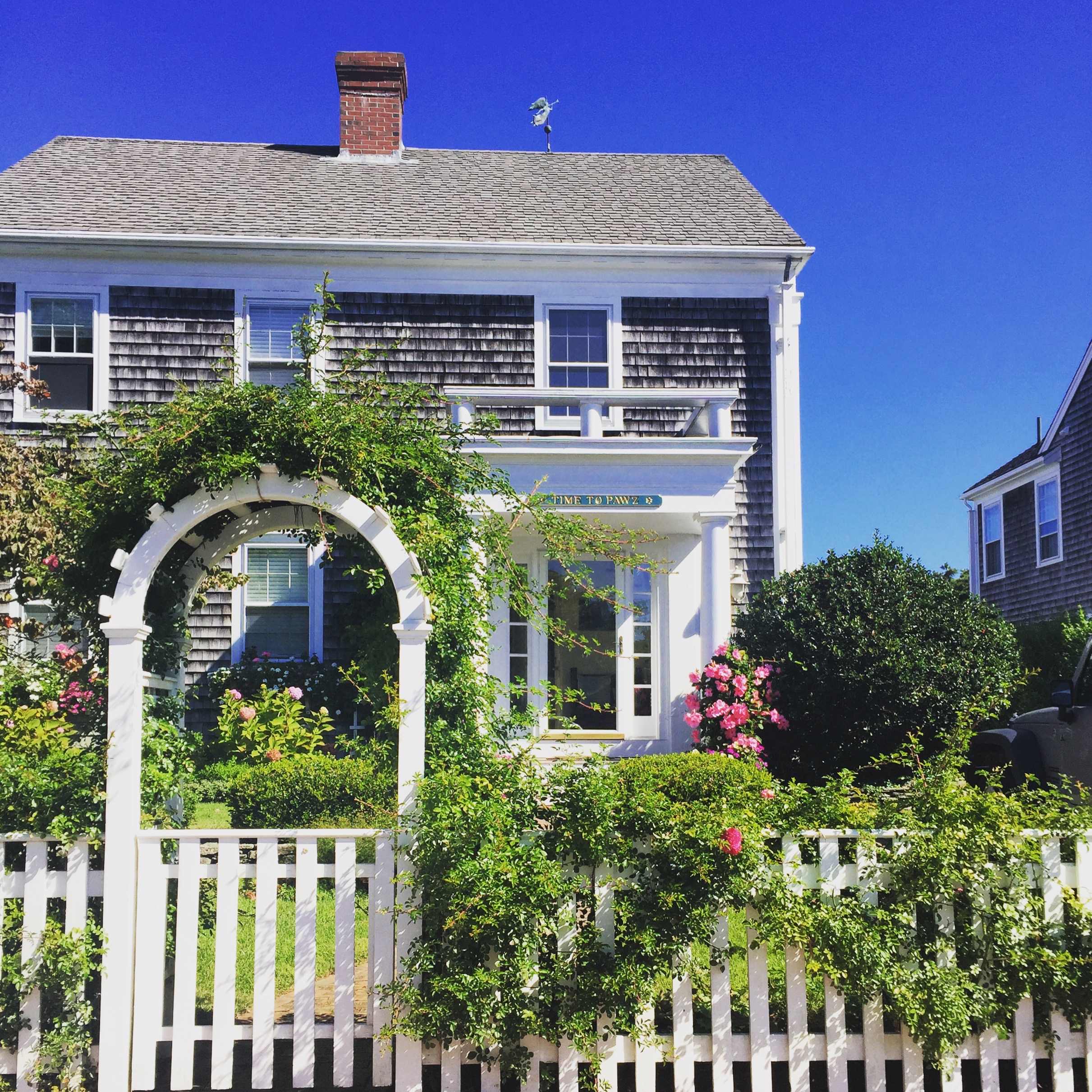 Nantucket Architecture _The Potted Boxwood 31