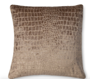 shop-the-manor-pillow-love