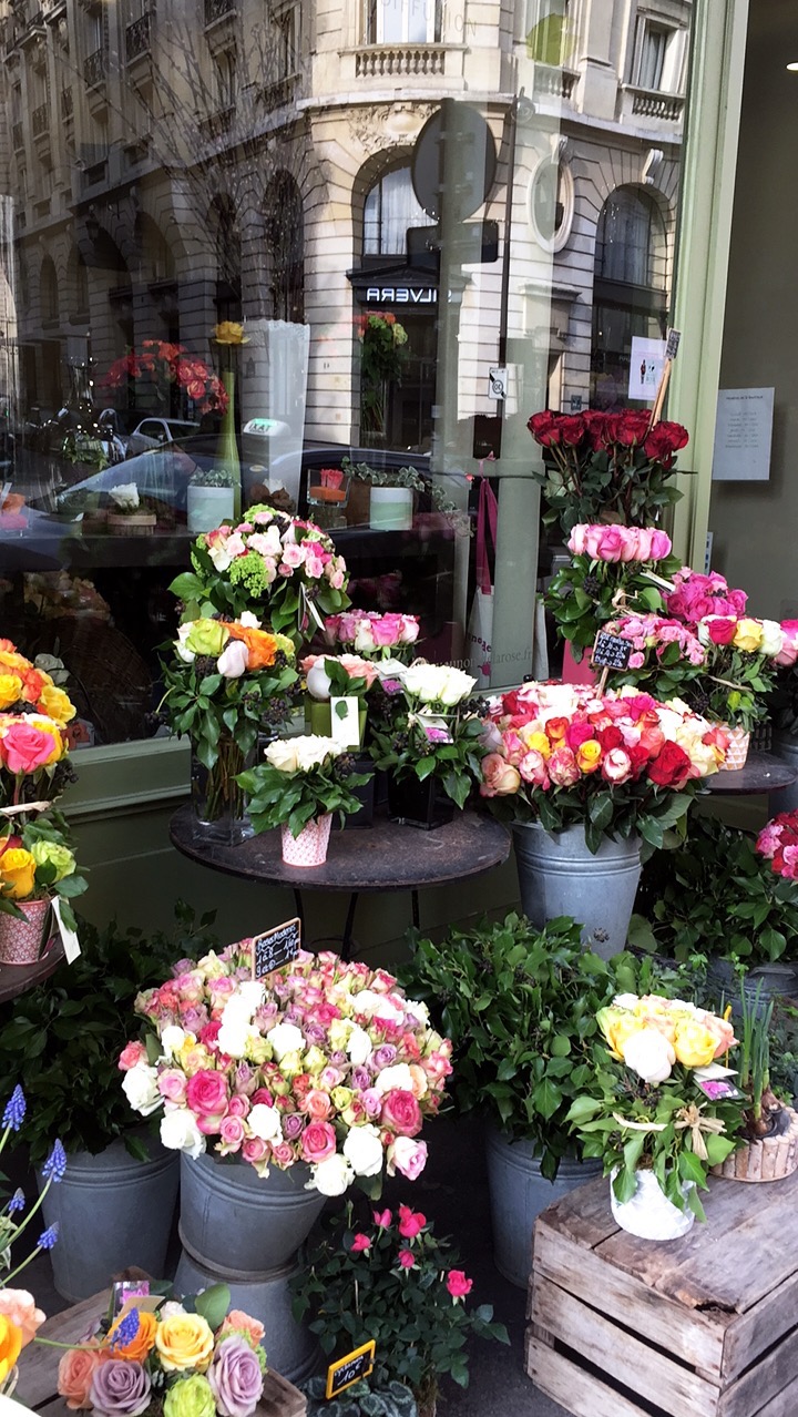 Flower store in Paris photo by Christina Dandar for The Potted Boxwood