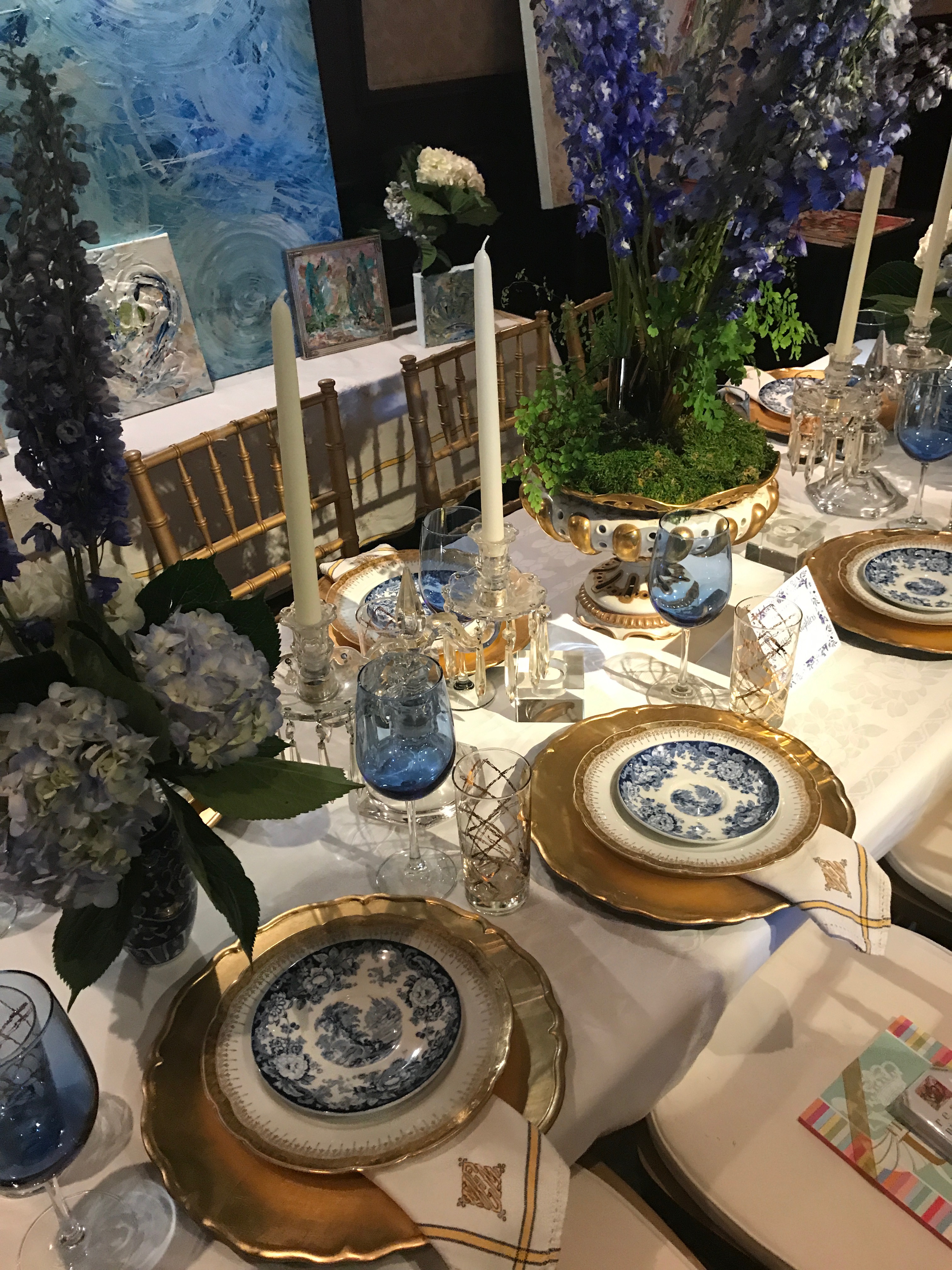 KKG Tablescapes 2017 photo by the potted boxwood 11