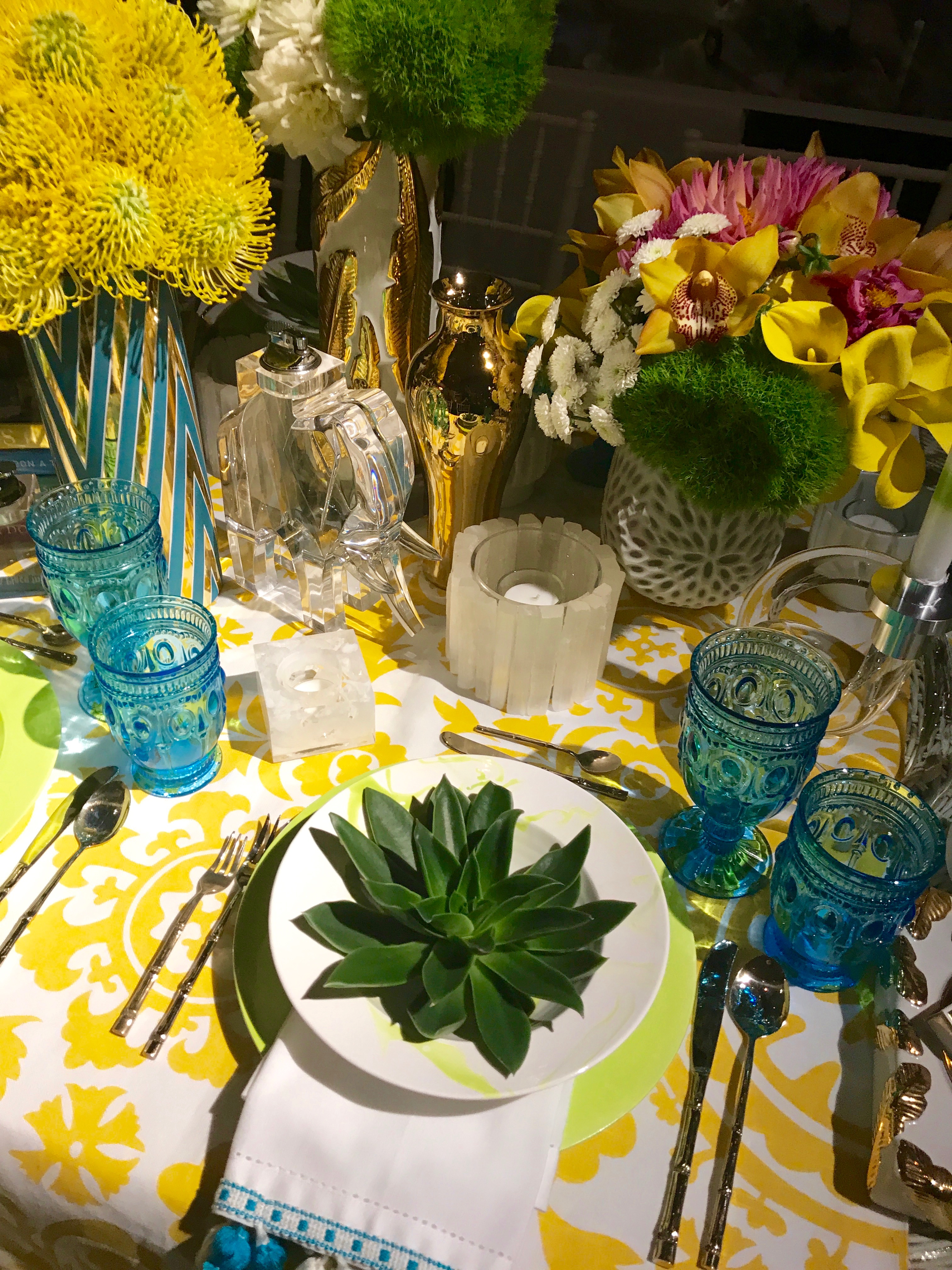 KKG Tablescapes 2017 photo by the potted boxwood 13