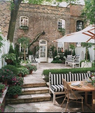 townhouse garden via Pinterest