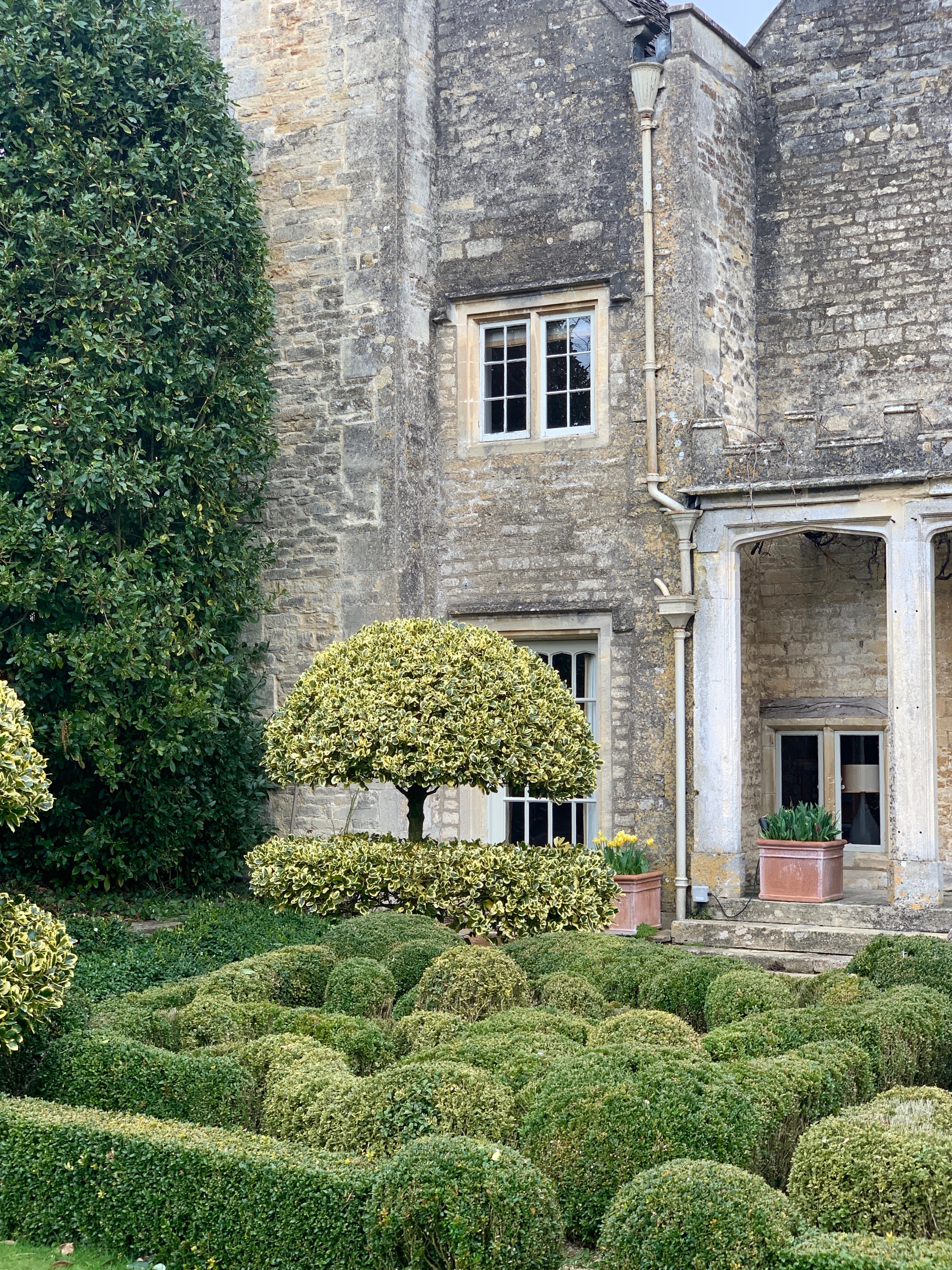 Cotswolds photo by Christina Dandar for The Potted Boxwood. 8